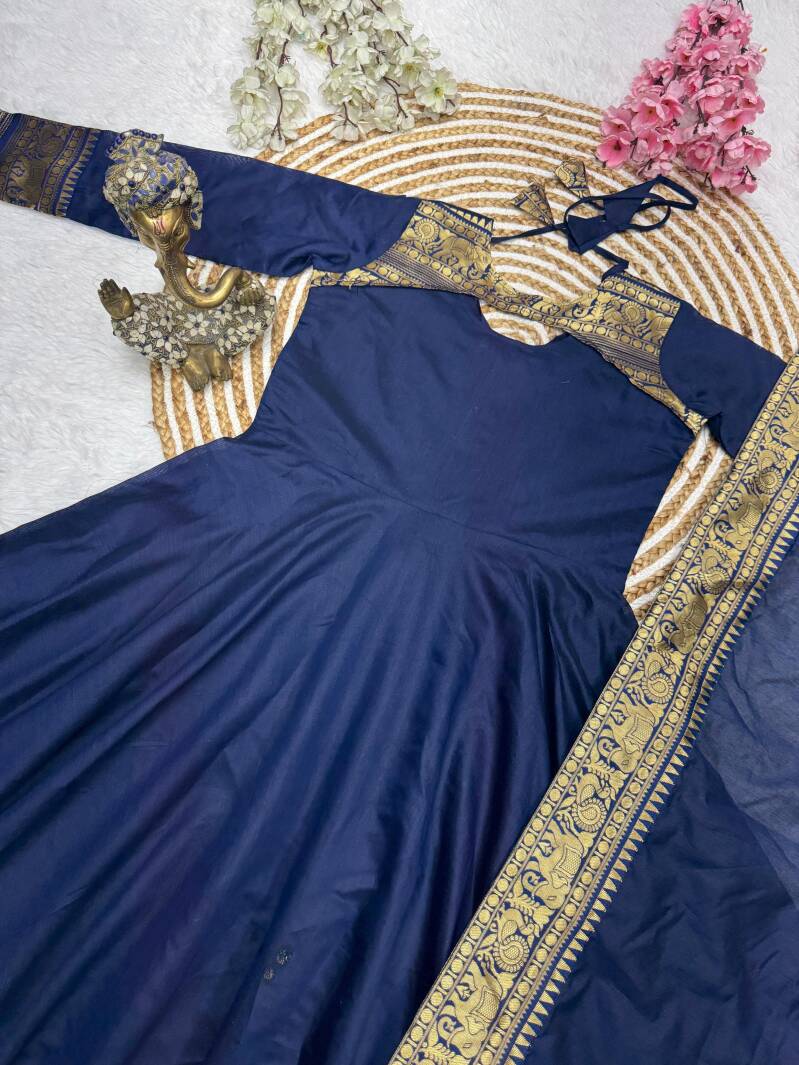 Robe Collection "meenakshi" - Bleu