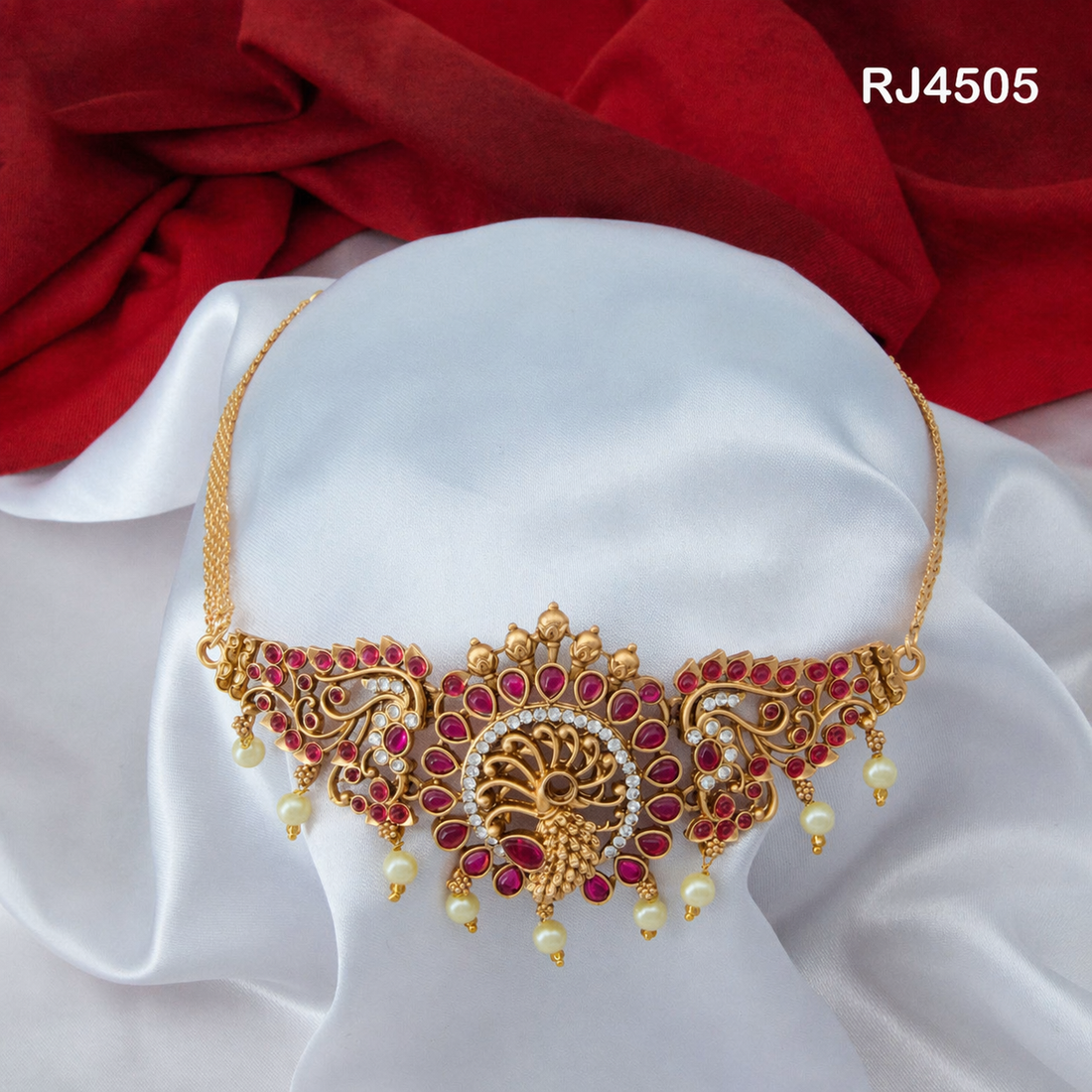 Collier ras de cou