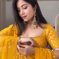 Anarkali  "Anju" - Jaune Safran