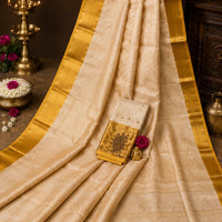 Sari "Trisha"