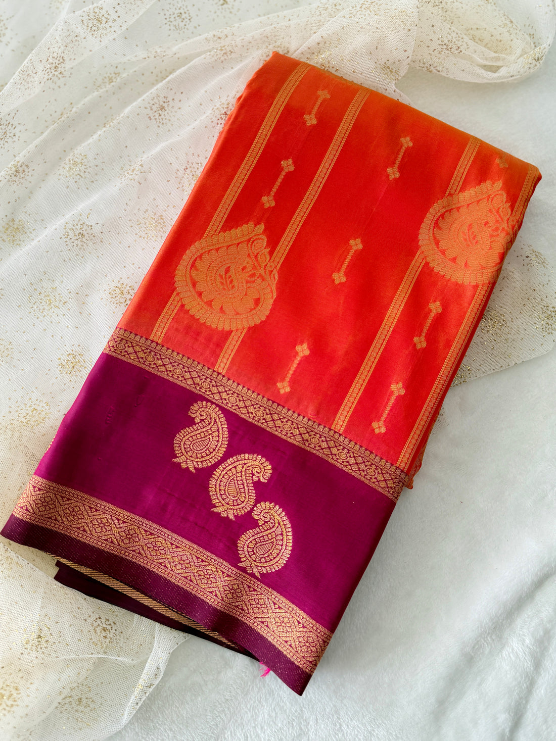 Sari "Dahena"