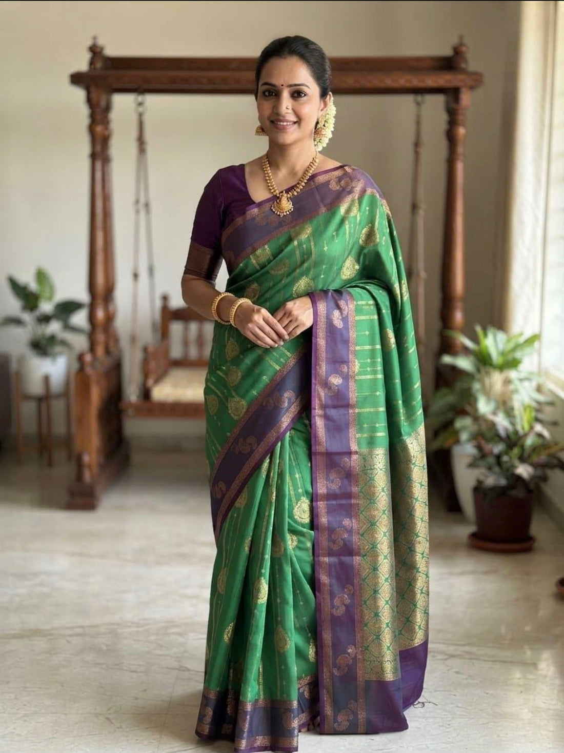 Sari "Dahena"