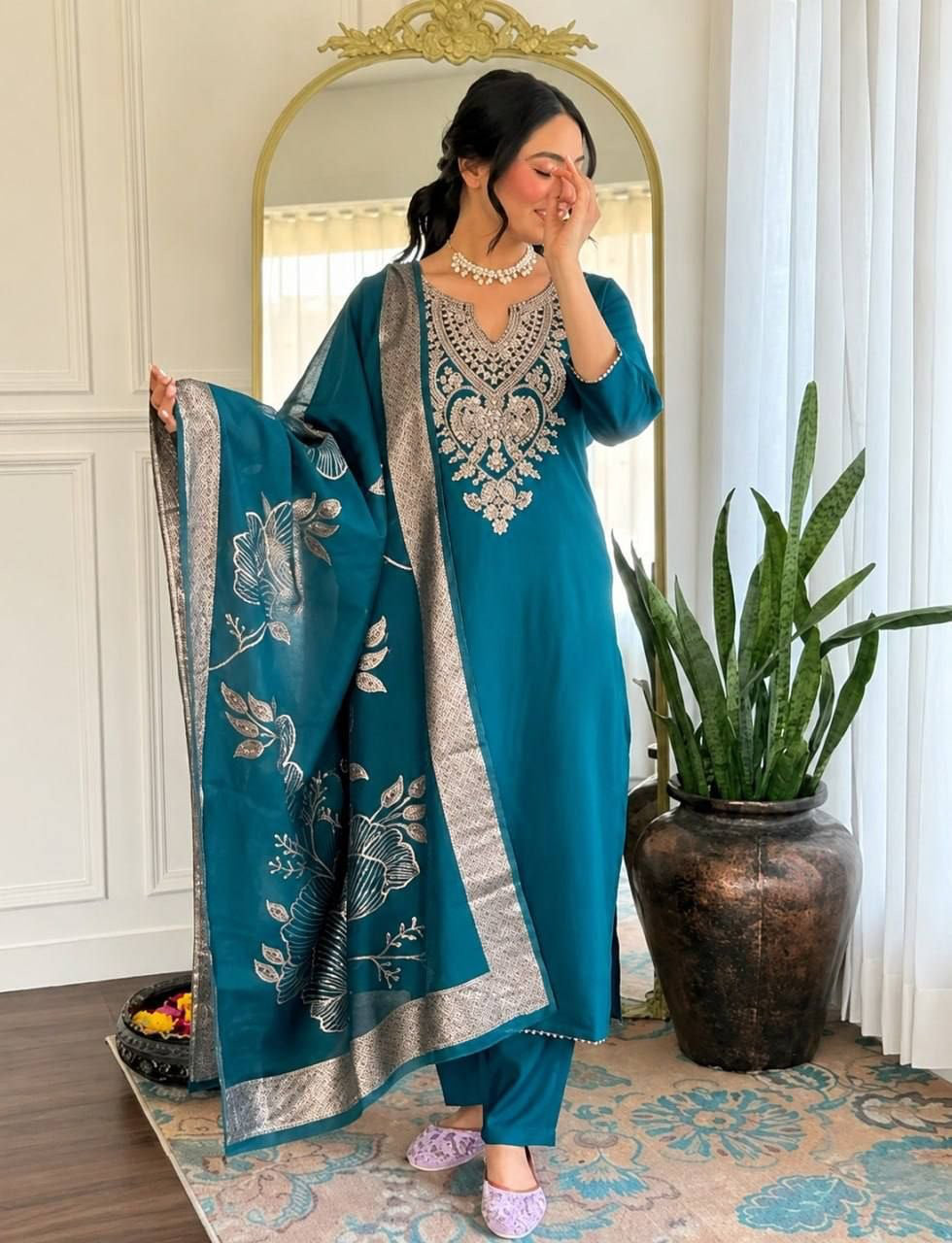 Punjabi "Allya" - Bleu indigo