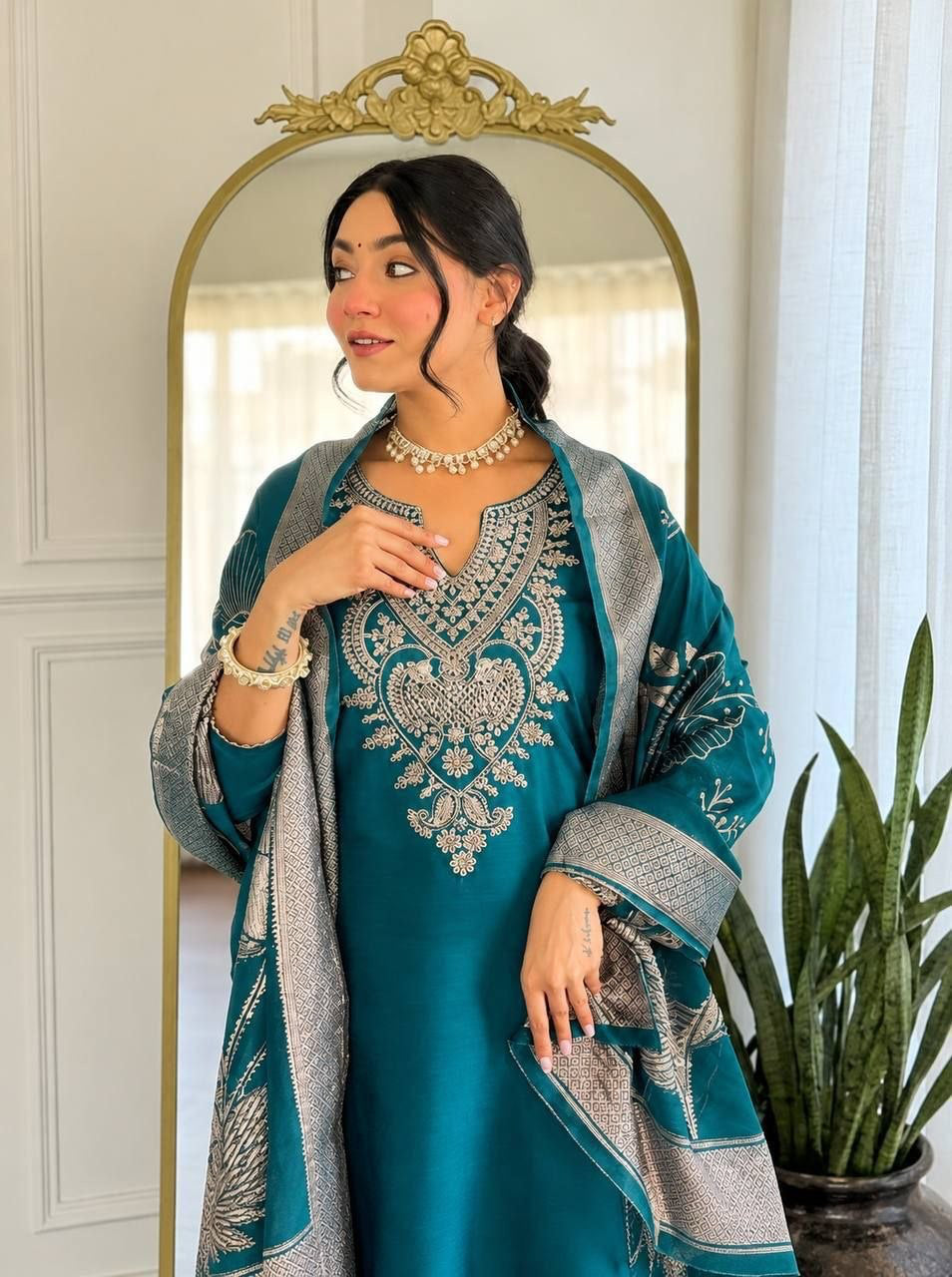 Punjabi "Allya" - Bleu indigo