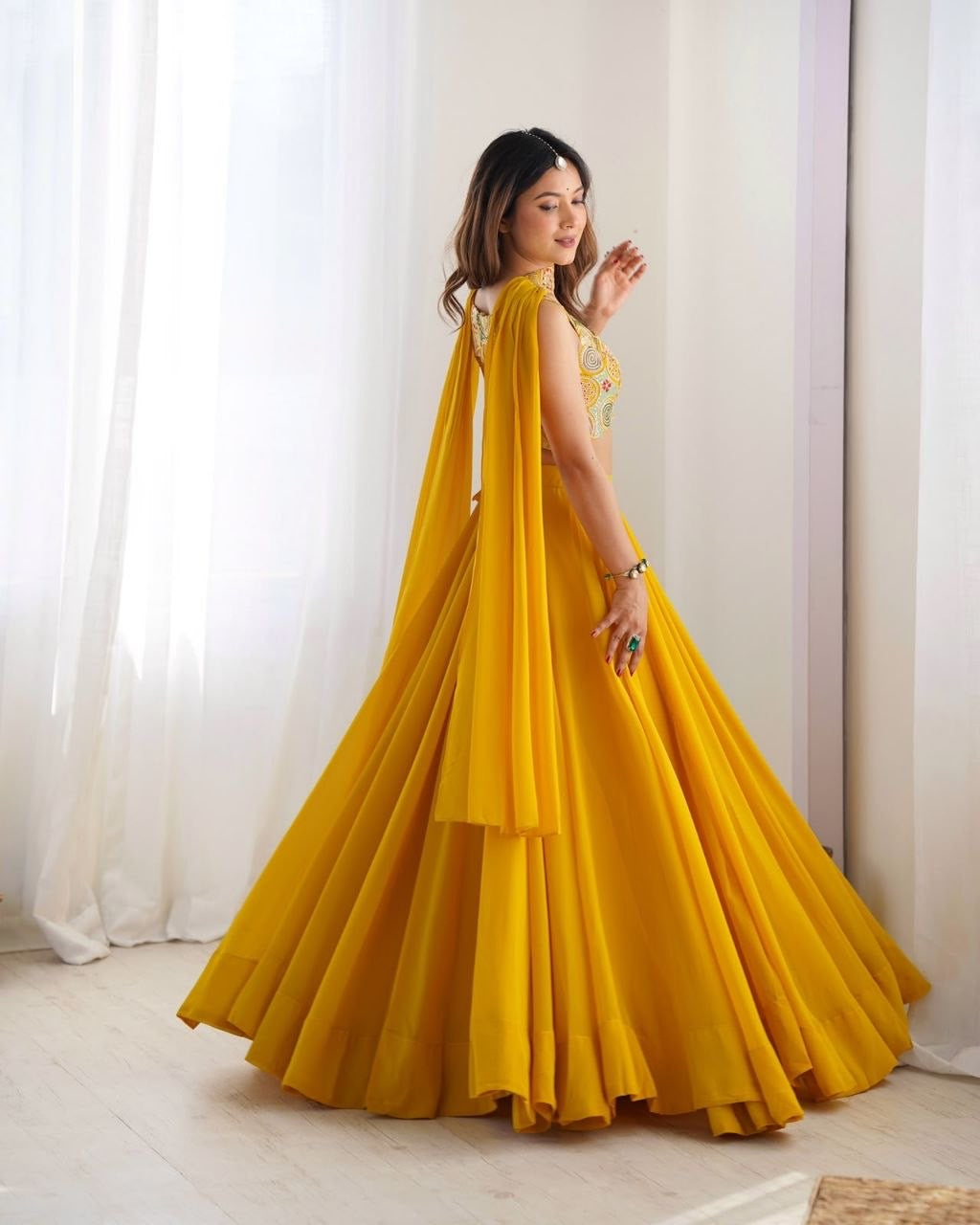Lehenga collection "Roukmani" - Jaune