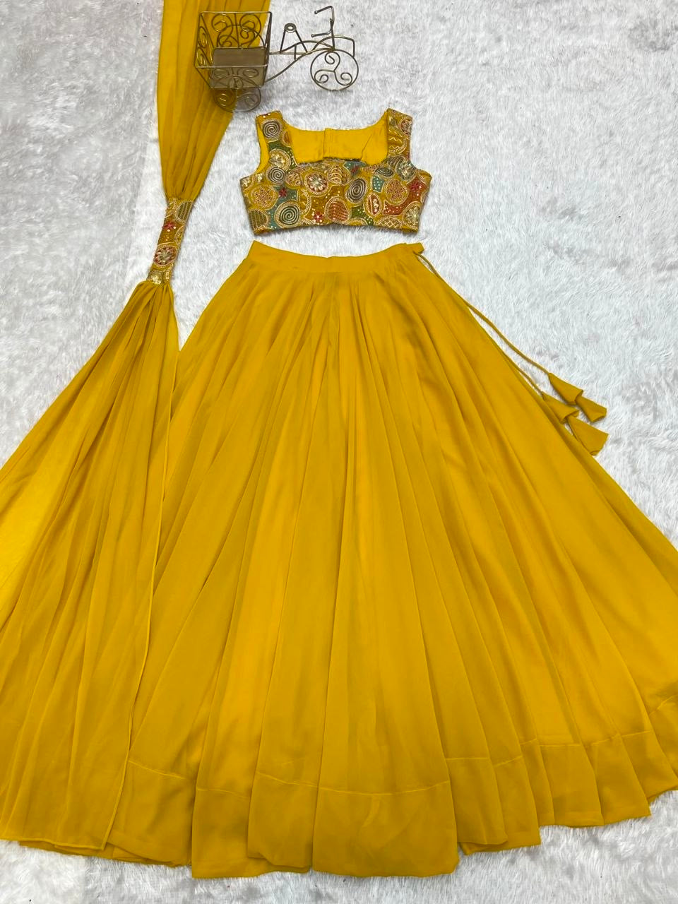Lehenga collection "Roukmani" - Jaune