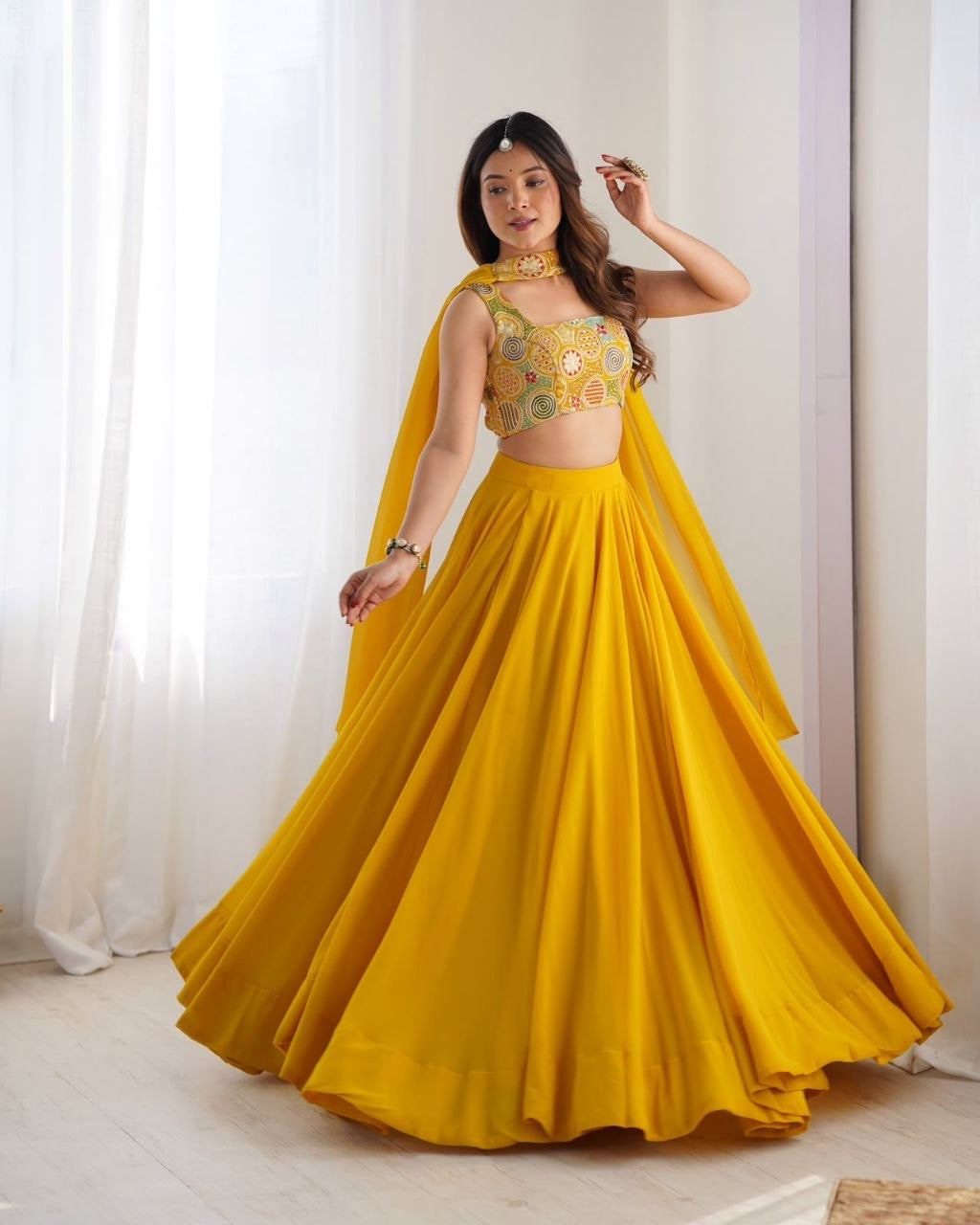Lehenga collection "Roukmani" - Jaune