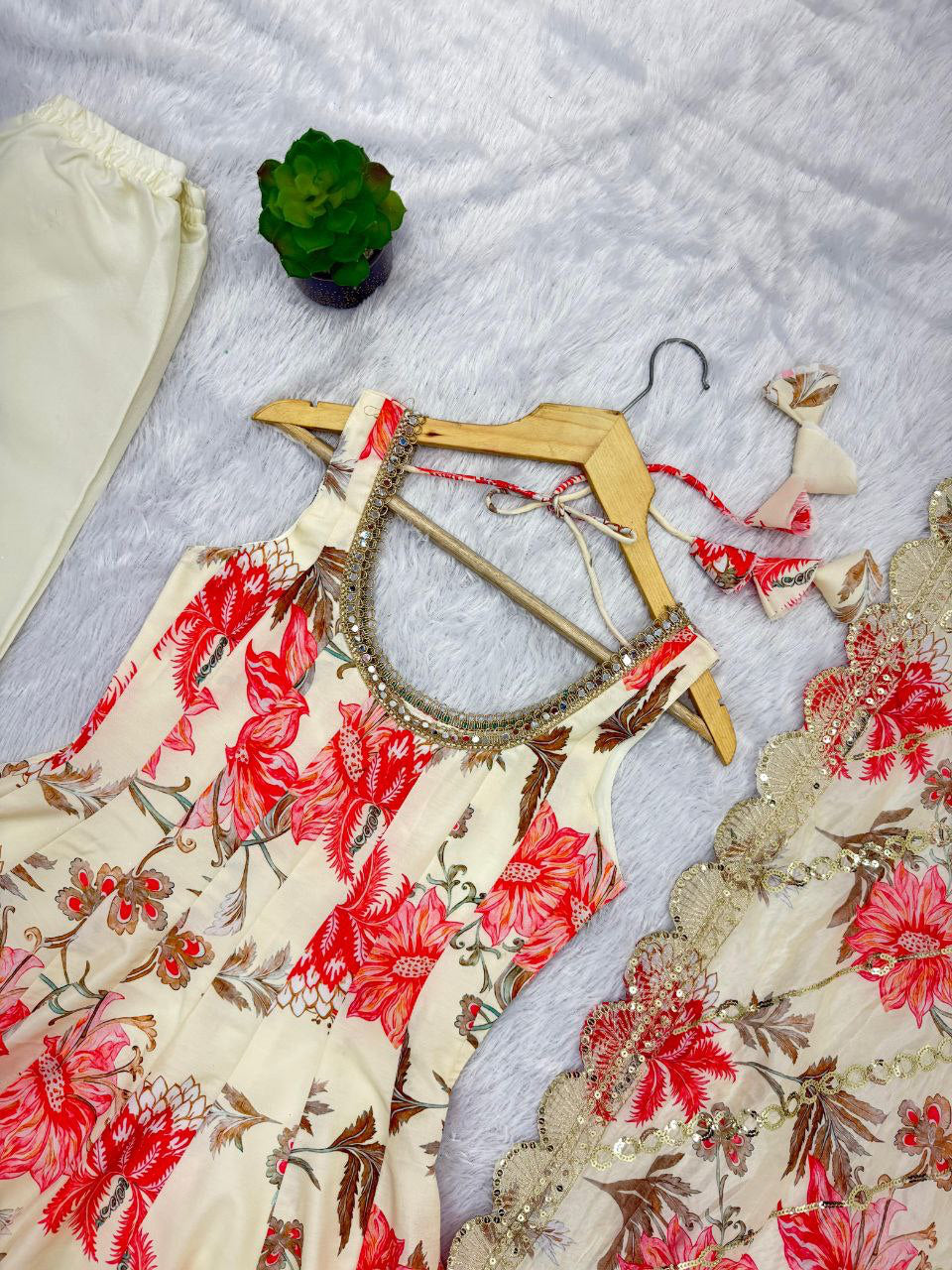 Anarkali Collection "Naneeka"