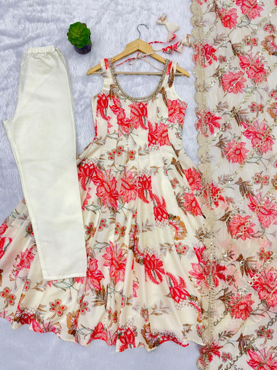 Anarkali Collection "Naneeka"