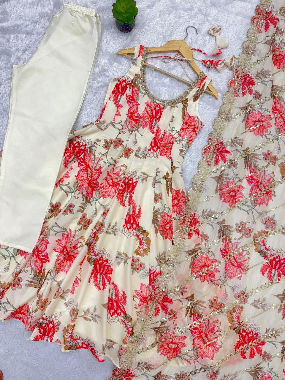 Anarkali Collection "Naneeka"