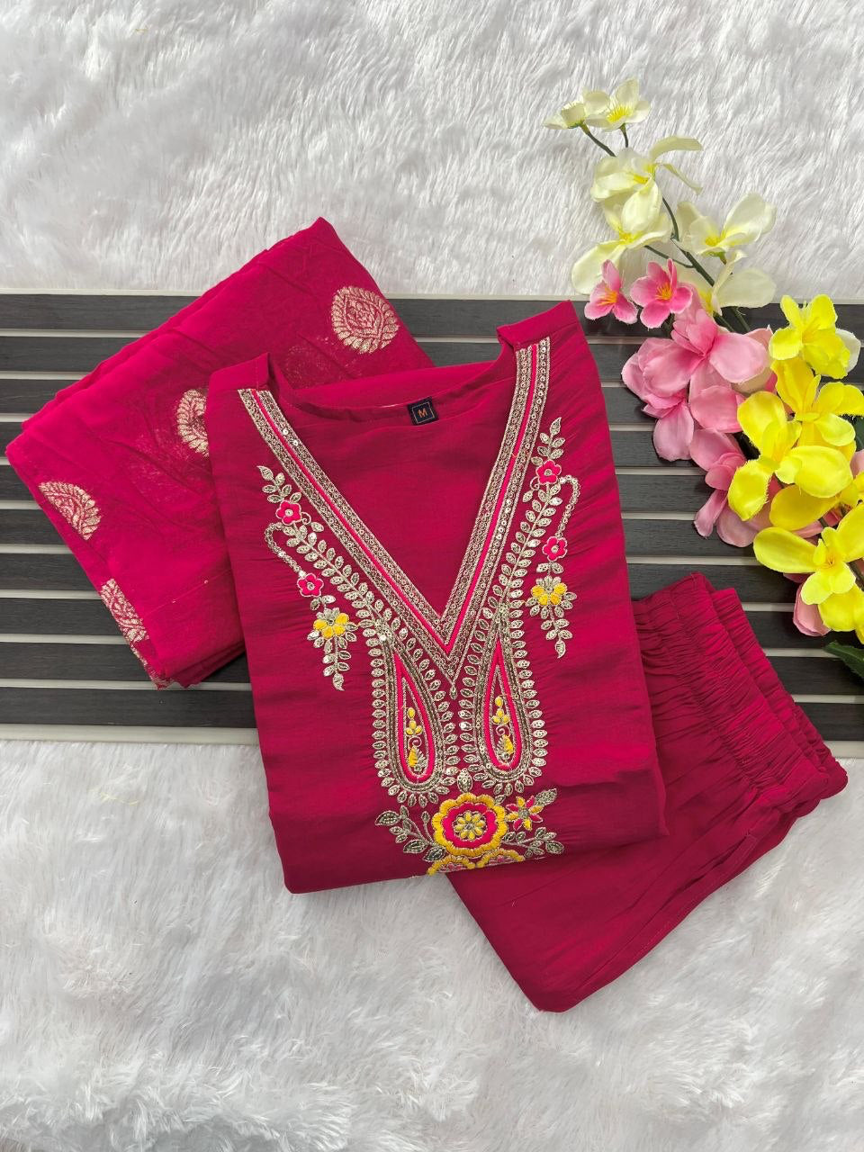 Punjabi "Daneeka" - Rose fuschia