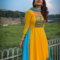 Anarkali Collection "Anika" - Jaune