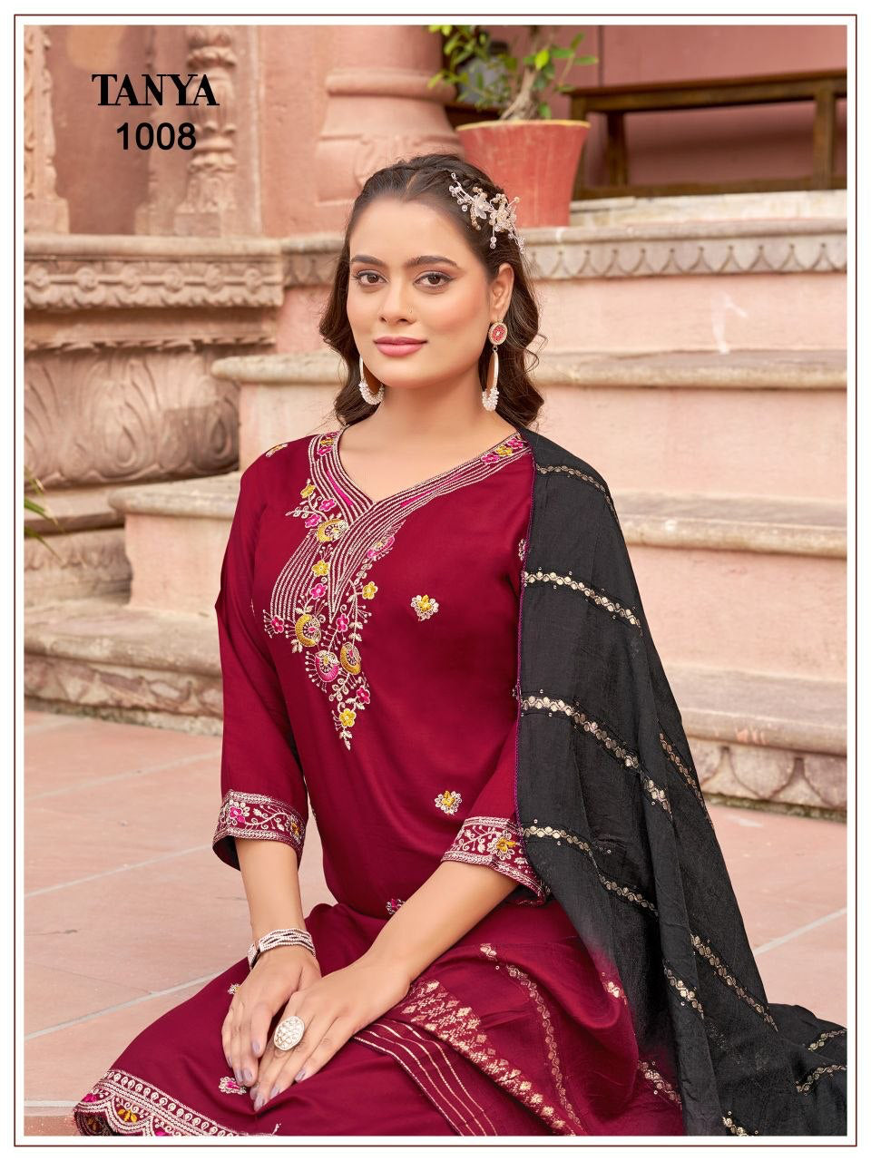 Punjabi "Tanya" - Bordeaux/noir