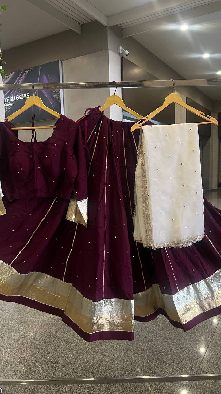 Lehenga Collection "Jumkhadi" - Prune