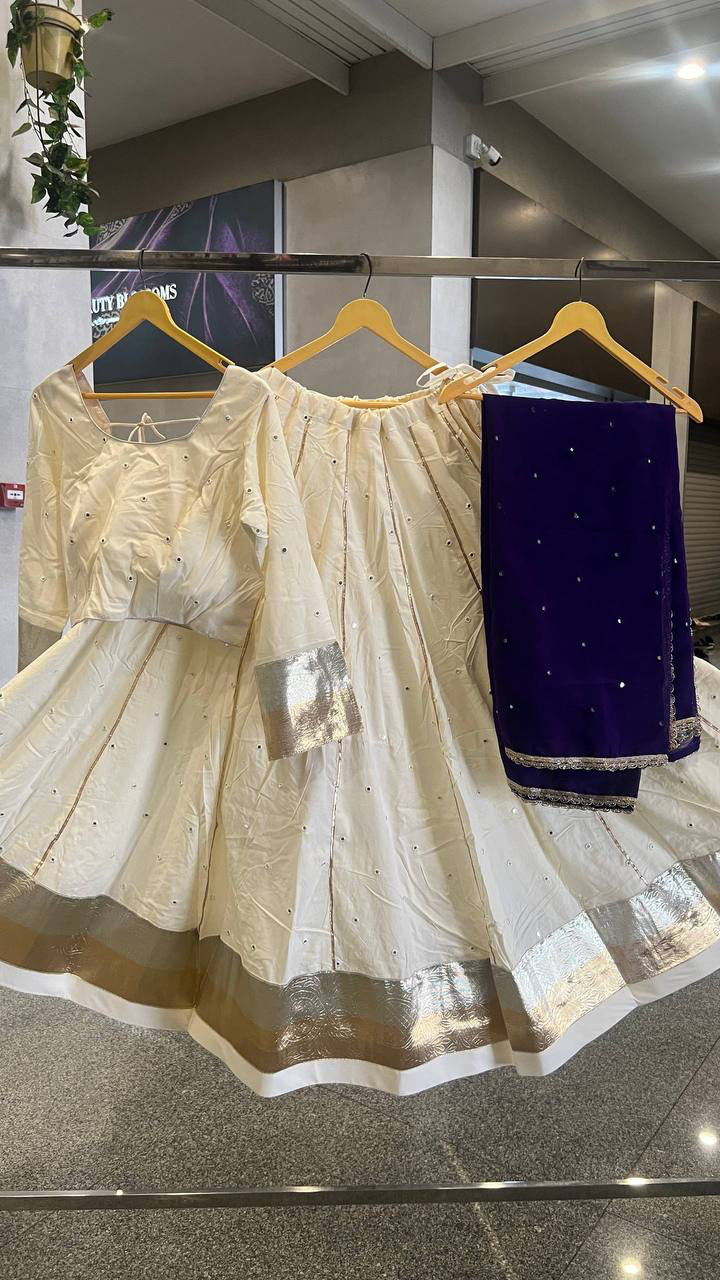Lehenga Collection "Jumkhadi" - Blanc