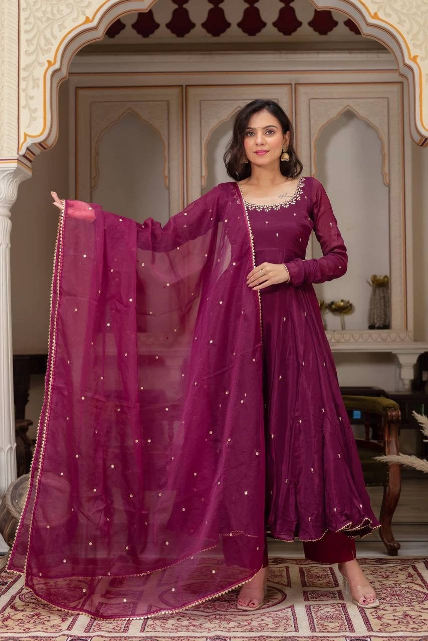 Robe "Chindu"