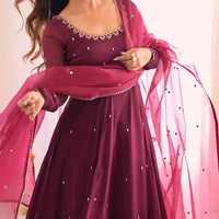 Robe "Chindu"