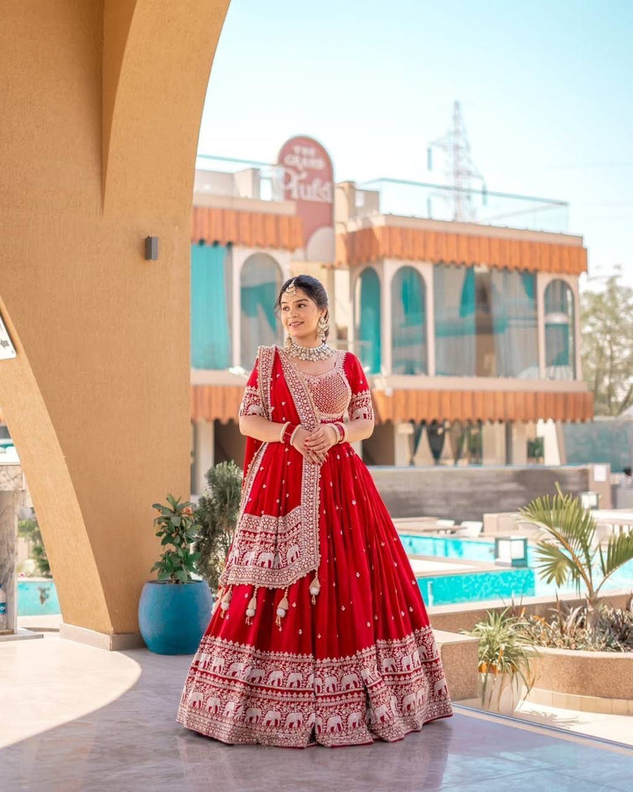 Lehenga collection "Divyka" - Rouge