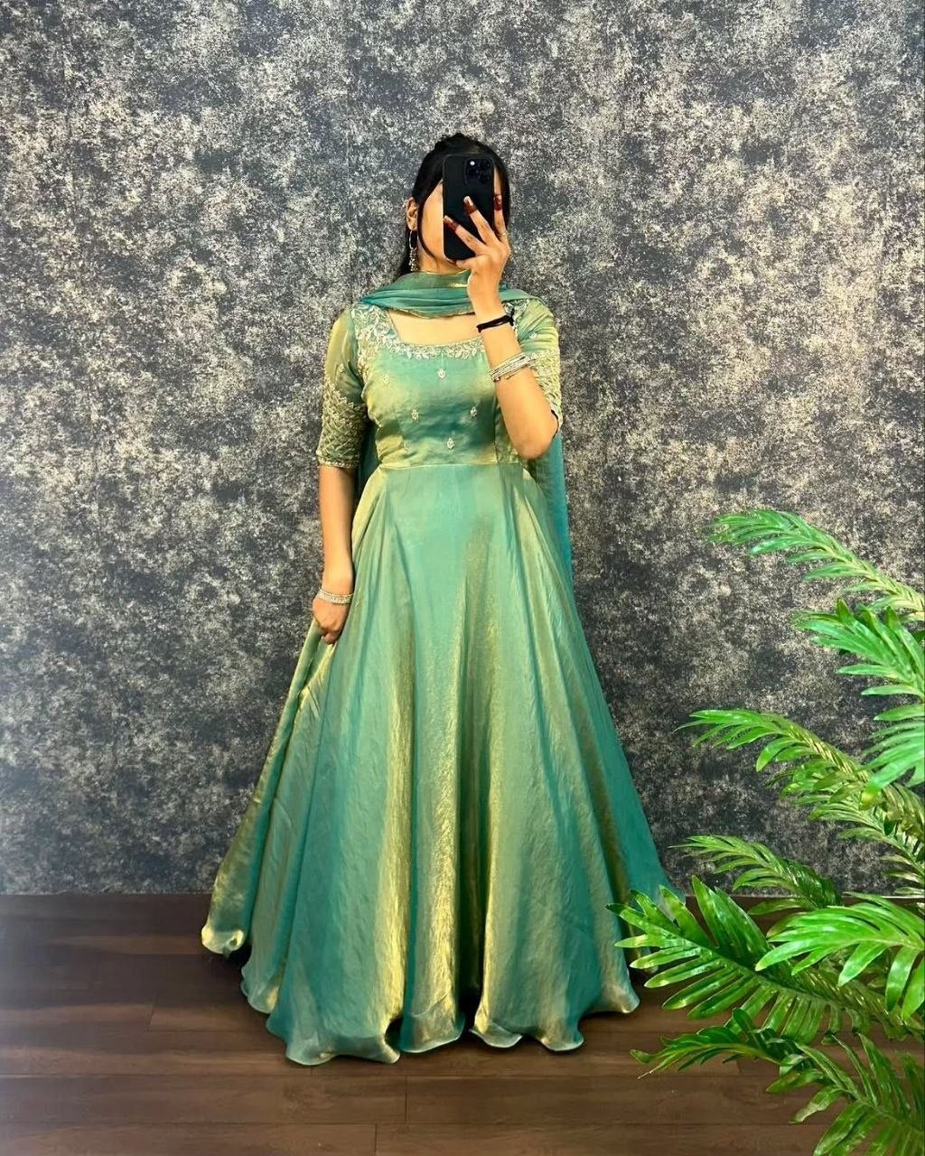 Anarkali  "Kalki" - Vert pistache