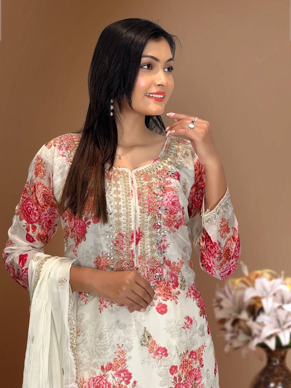 Punjabi Collection Sathyana - Blanc