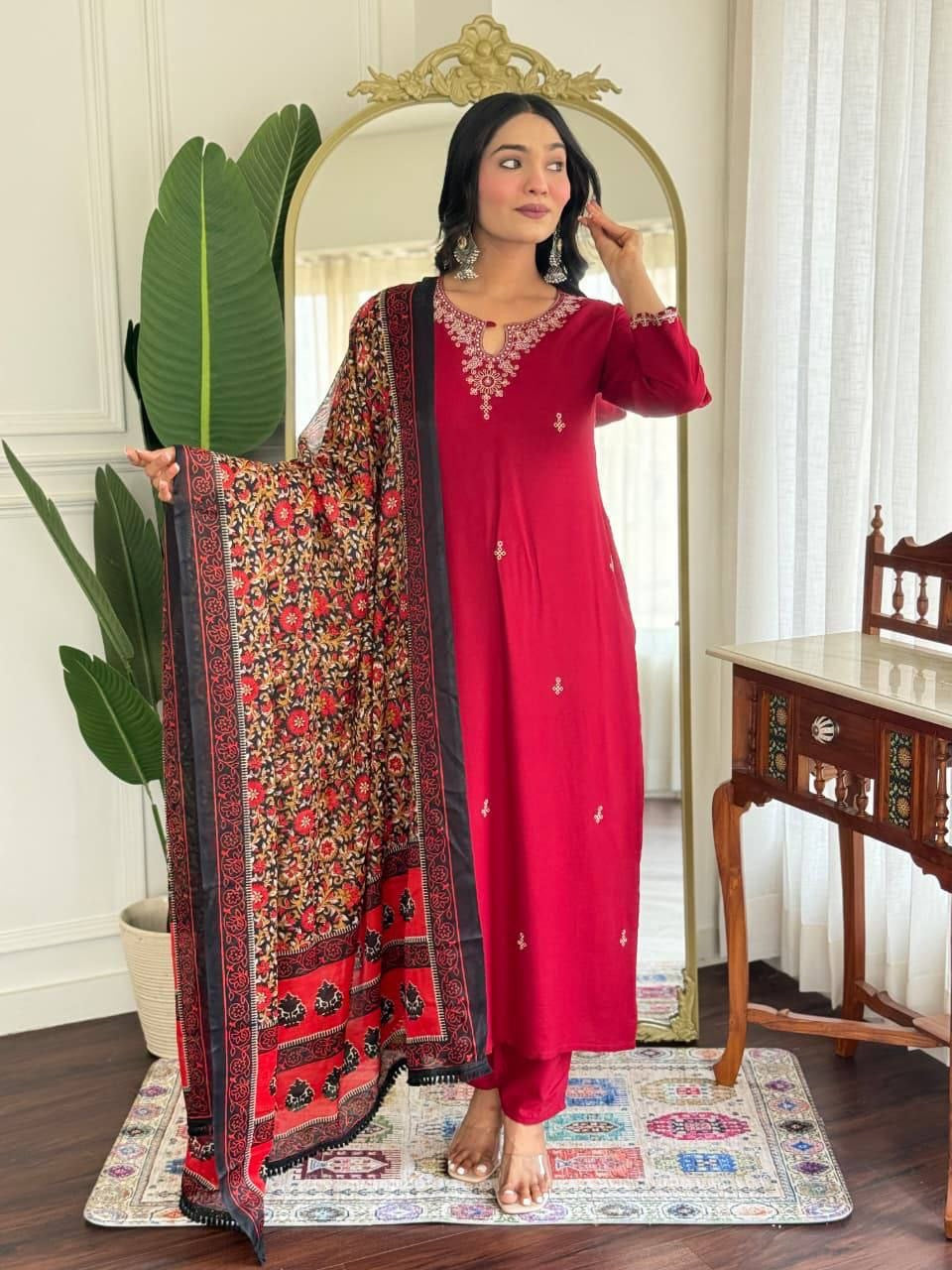 Punjabi "kiara" - Rouge