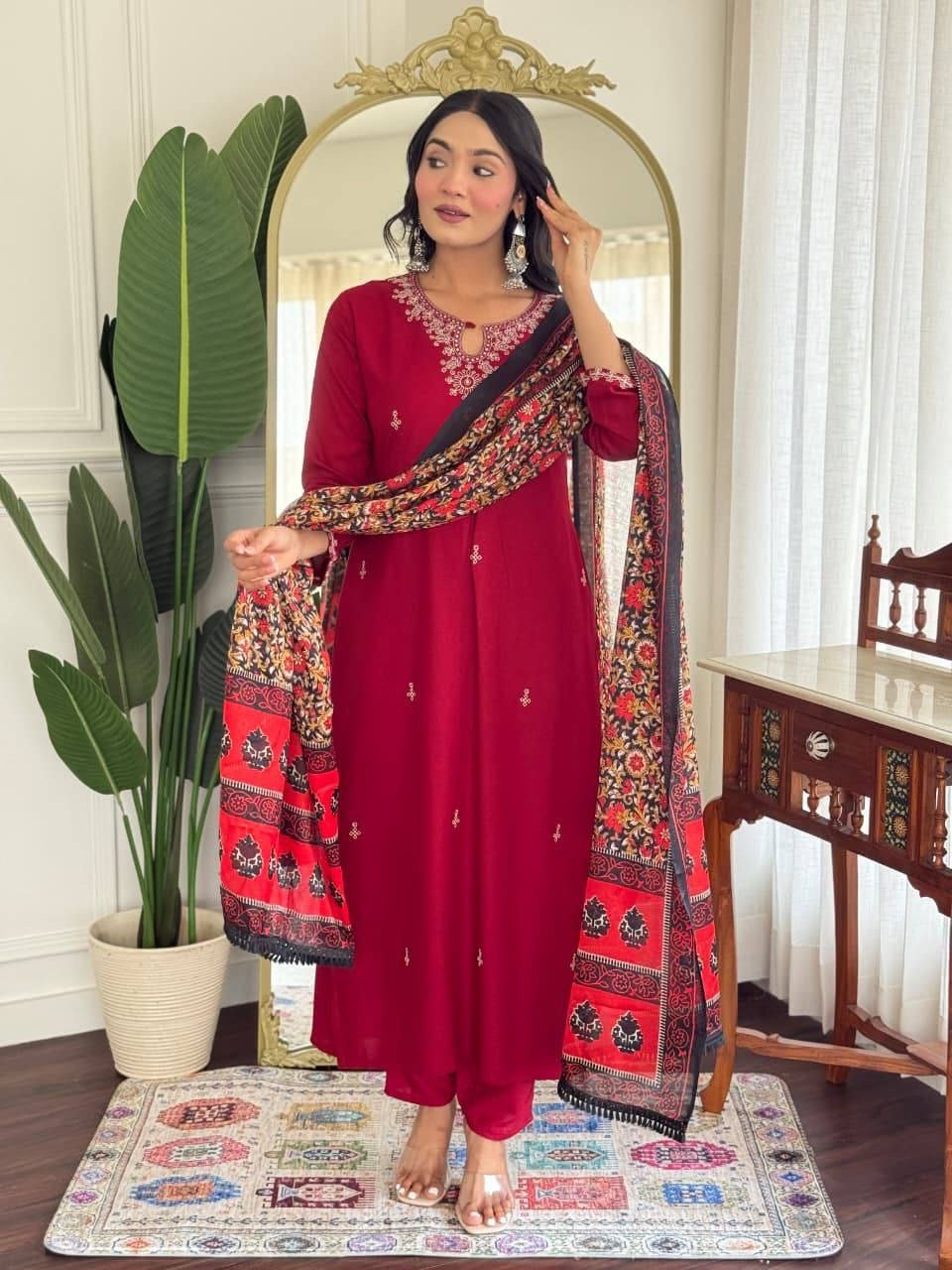 Punjabi "kiara" - Rouge