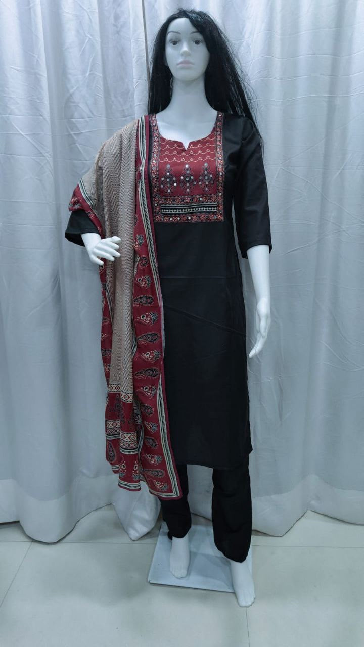 Punjabi "Kamala" - Noir