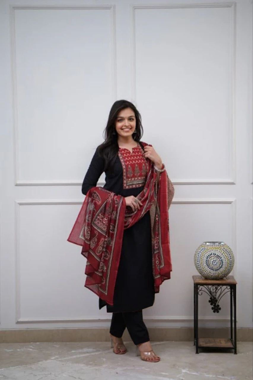 Punjabi "Kamala" - Noir