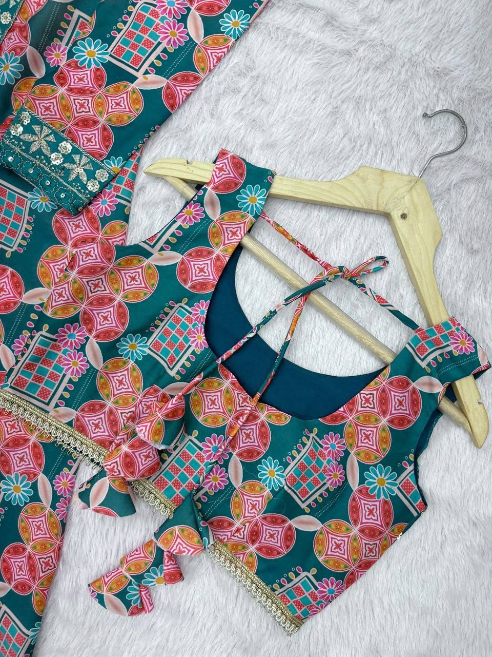 Ensemble Koti & Sharara