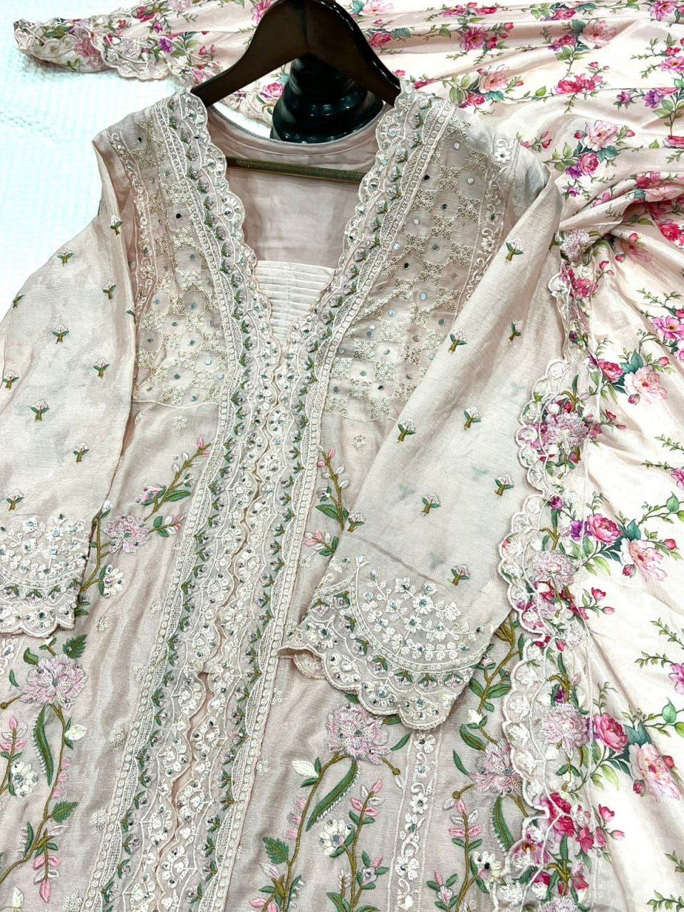 Punjabi "Mila" - Rose poudré