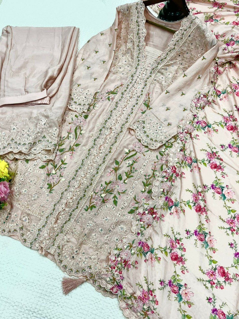 Punjabi "Mila" - Rose poudré