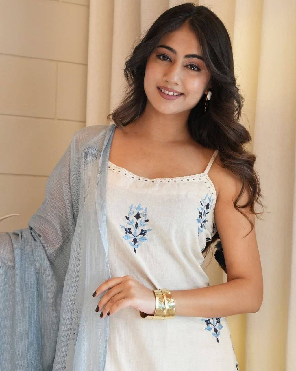 Punjabi "Neera" - Blanc cassé