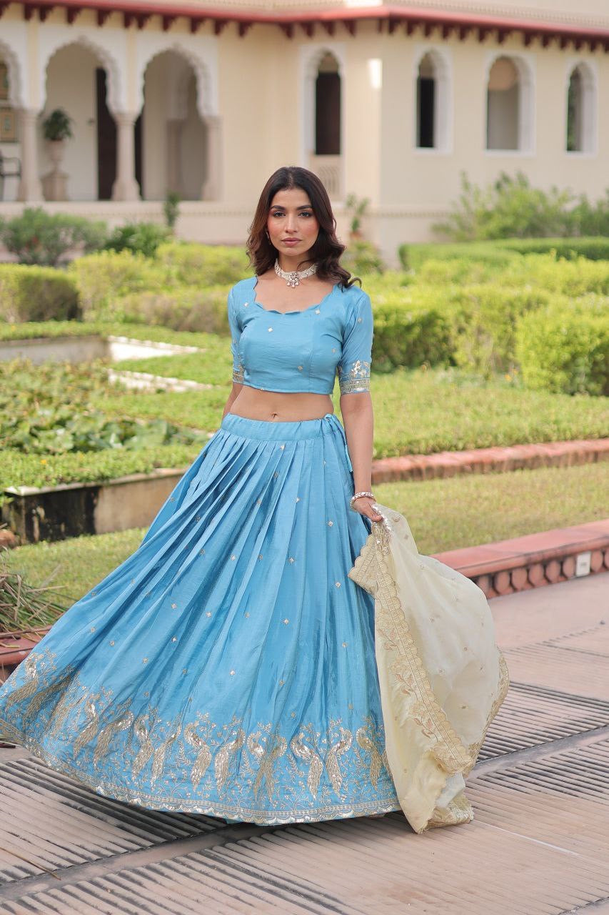 Lehenga collection "Ishkaa" - Bleu