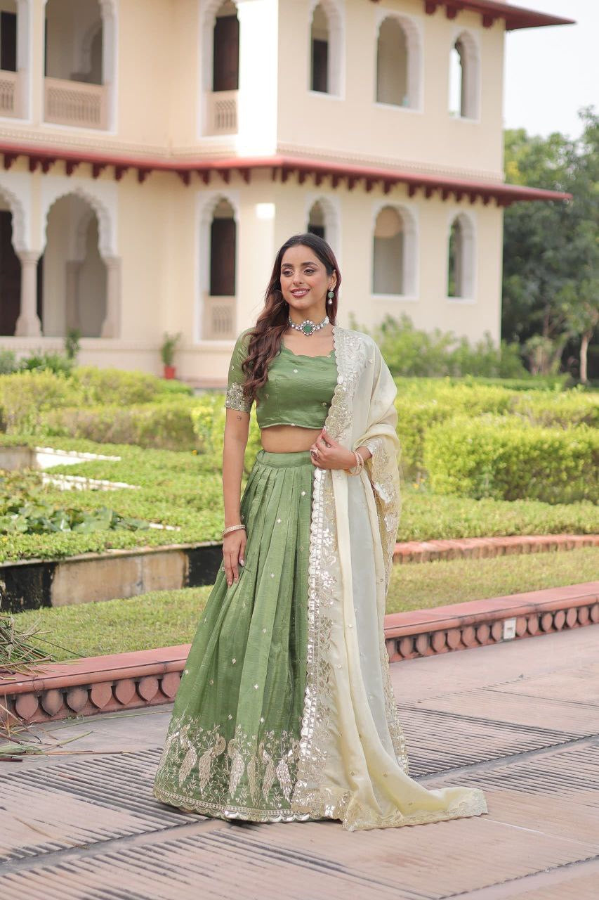 Lehenga collection "Ishkaa" - Vert