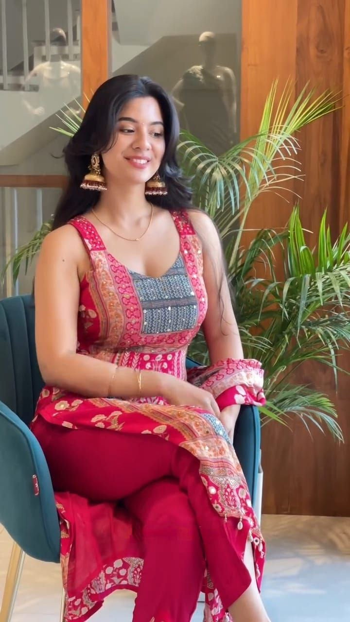 Punjabi "Malini" - Rose