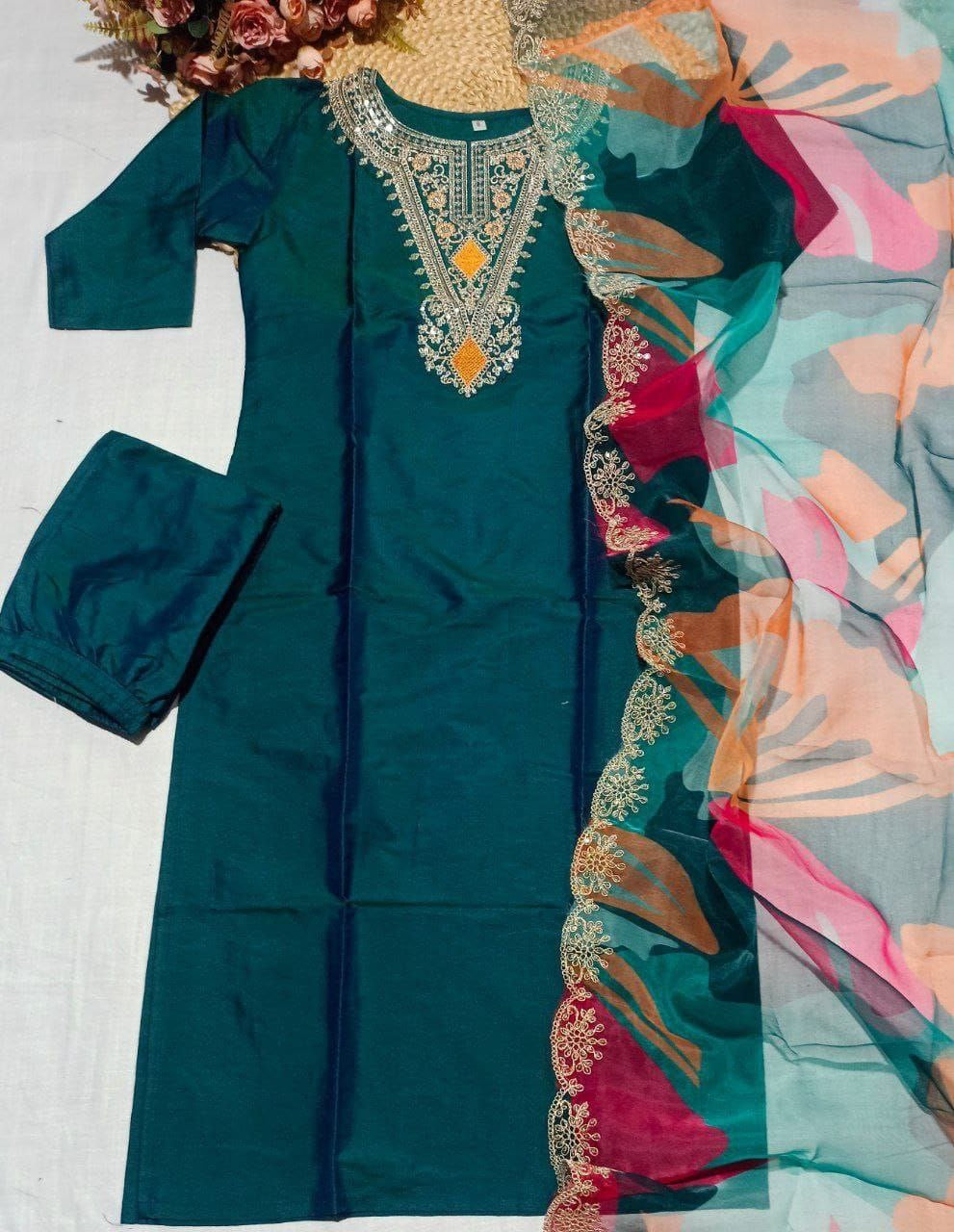 Punjabi "Jeela" - Bleu paon