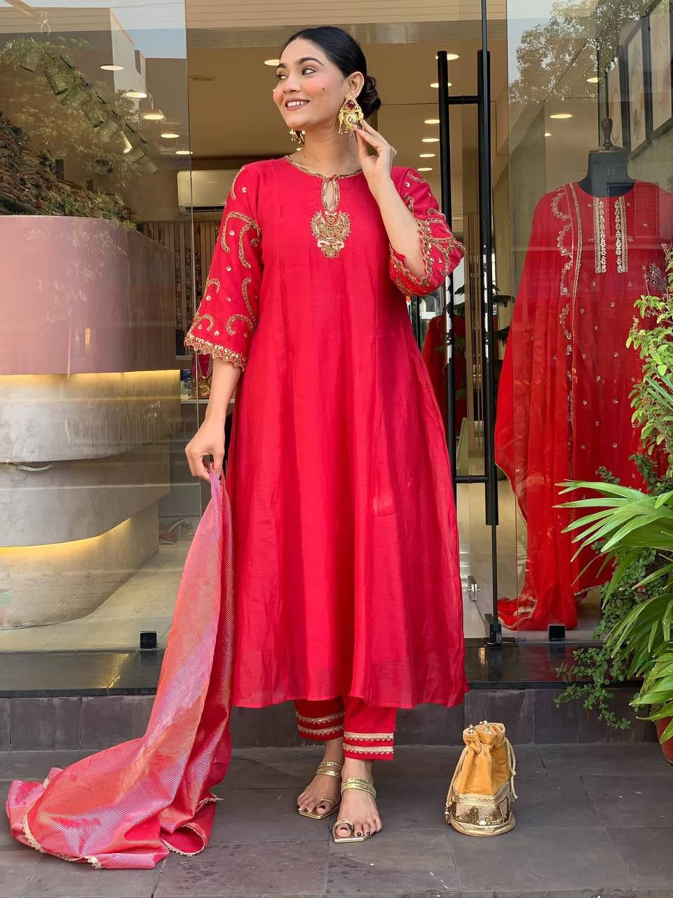 Punjabi "Sandisha"