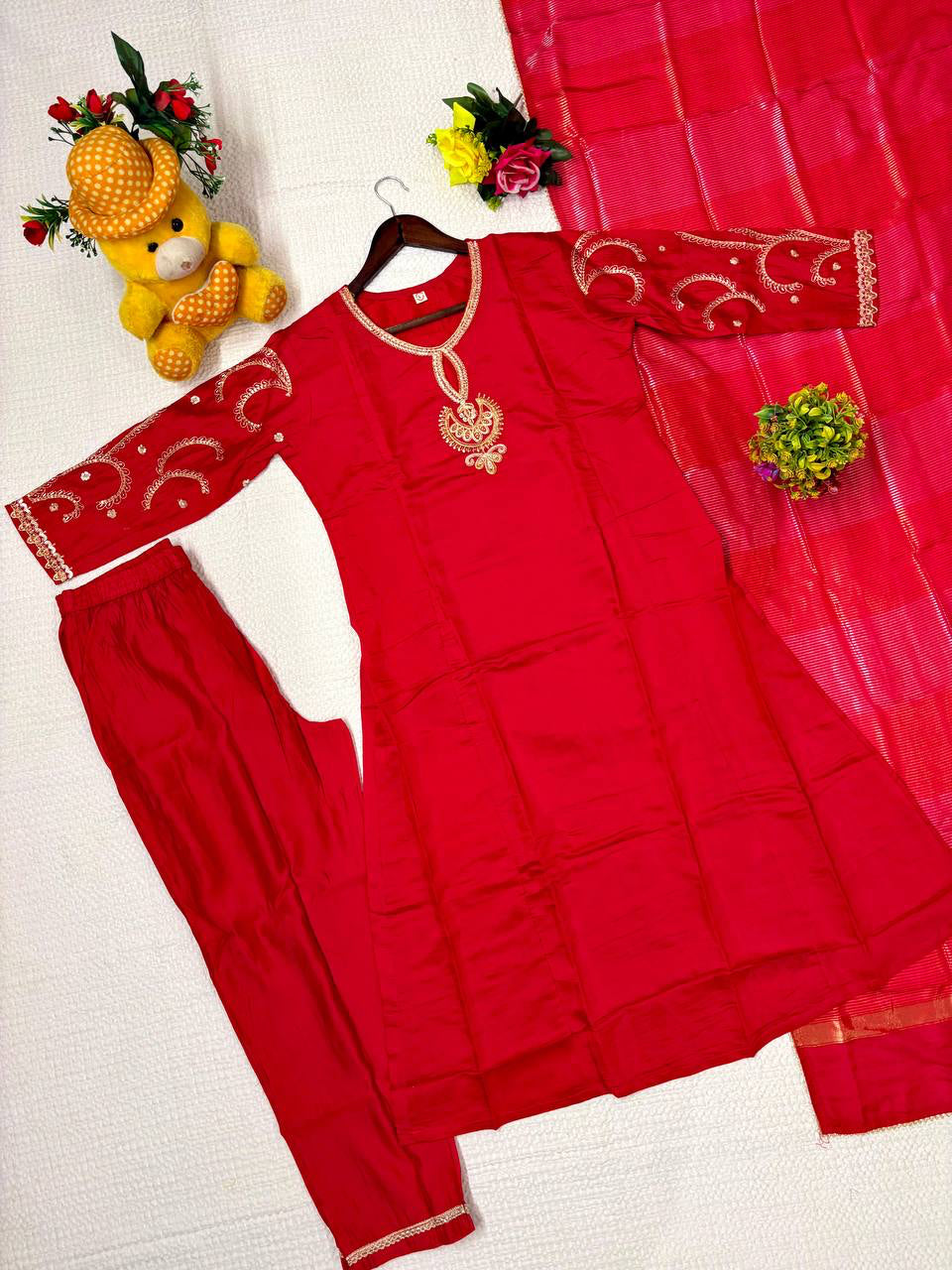 Punjabi "Sandisha"