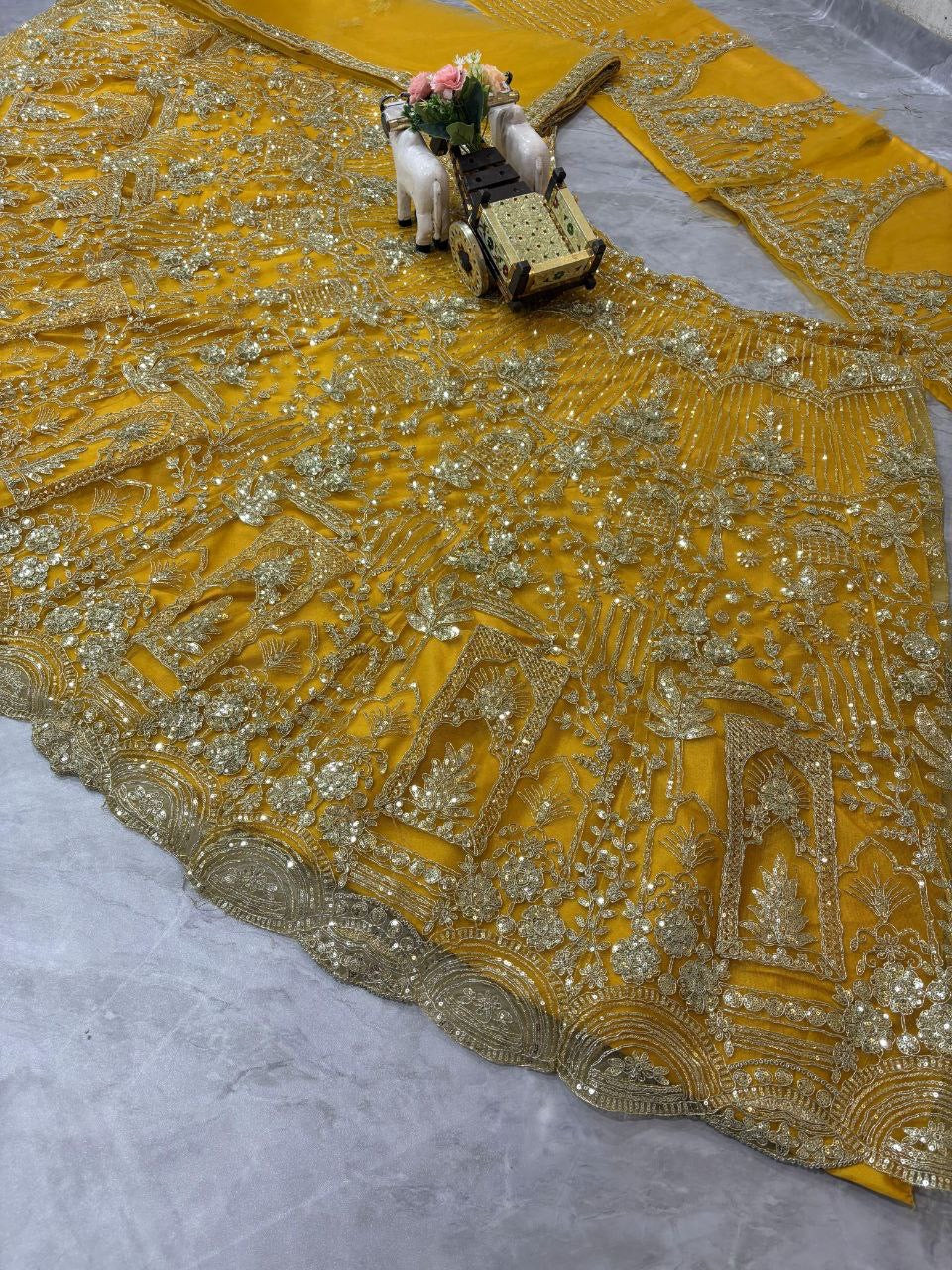 Lehenga collection "Shadiri" - Jaune moutarde