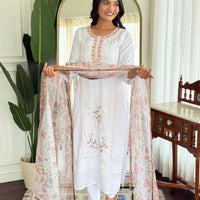 Punjabi "Pooja" - Blanc