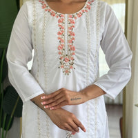 Punjabi "Pooja" - Blanc