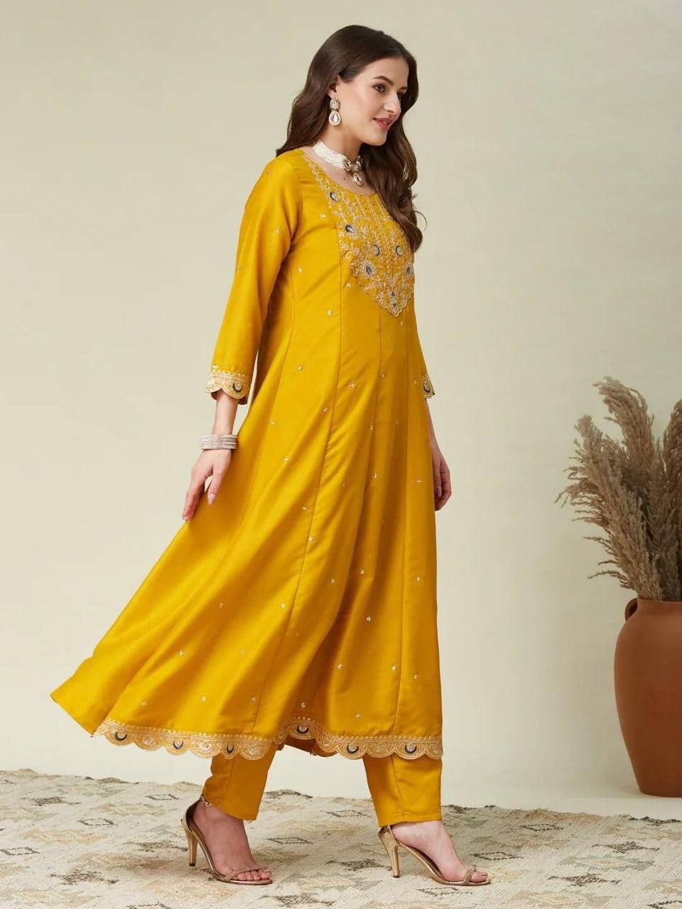 Anarkali Collection "Saanvi" - Jaune