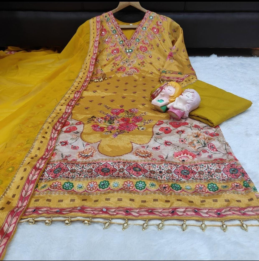 Punjabi "Nisha" - Jaune moutarde