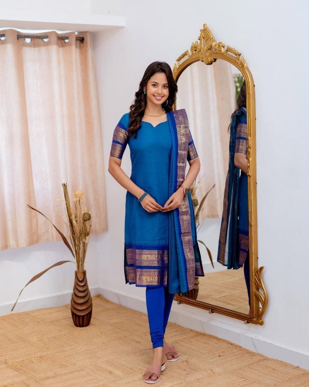 Punjabi "Jonita" - Bleu pétrole
