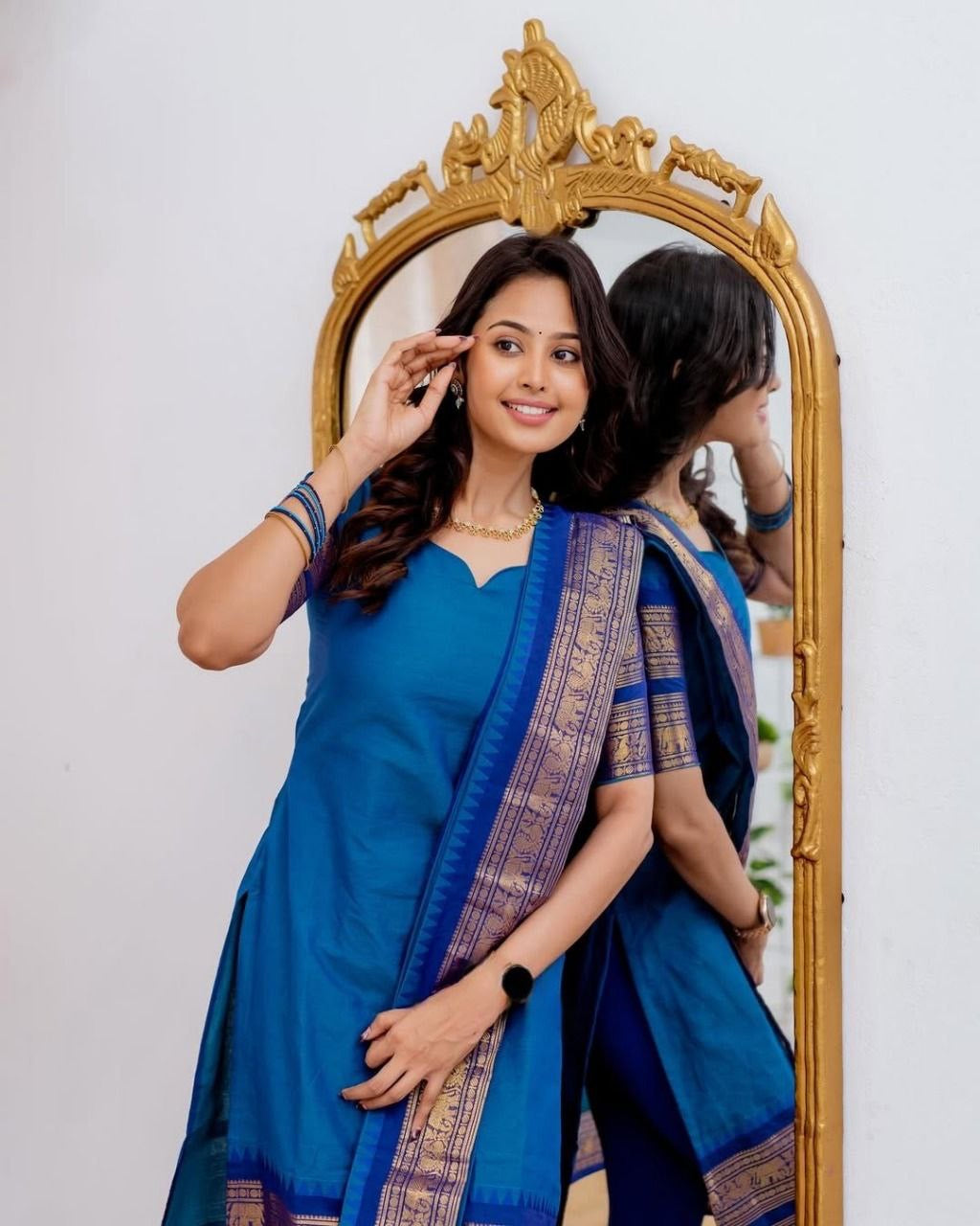 Punjabi "Jonita" - Bleu pétrole