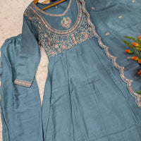 Anarkali  "Anjana" - Bleu ciel légèrement grisé