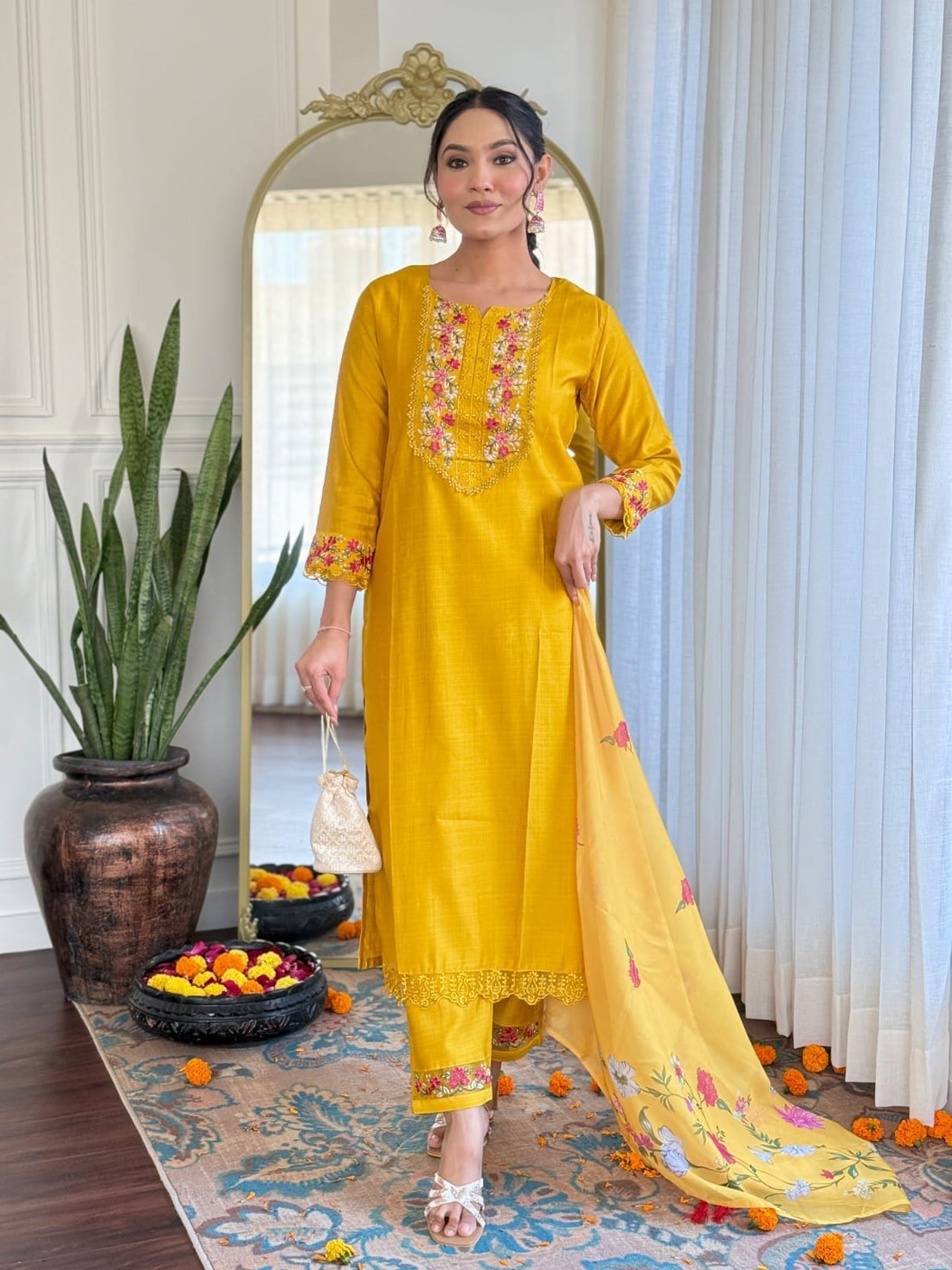 Punjabi Collection "Gwendali" - Jaune moutarde