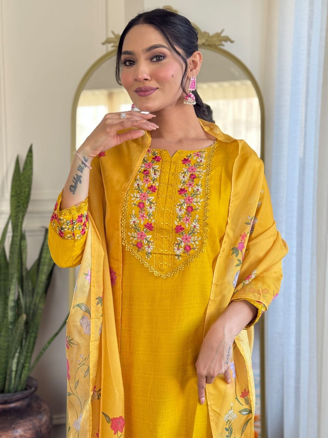 Punjabi Collection "Gwendali" - Jaune moutarde