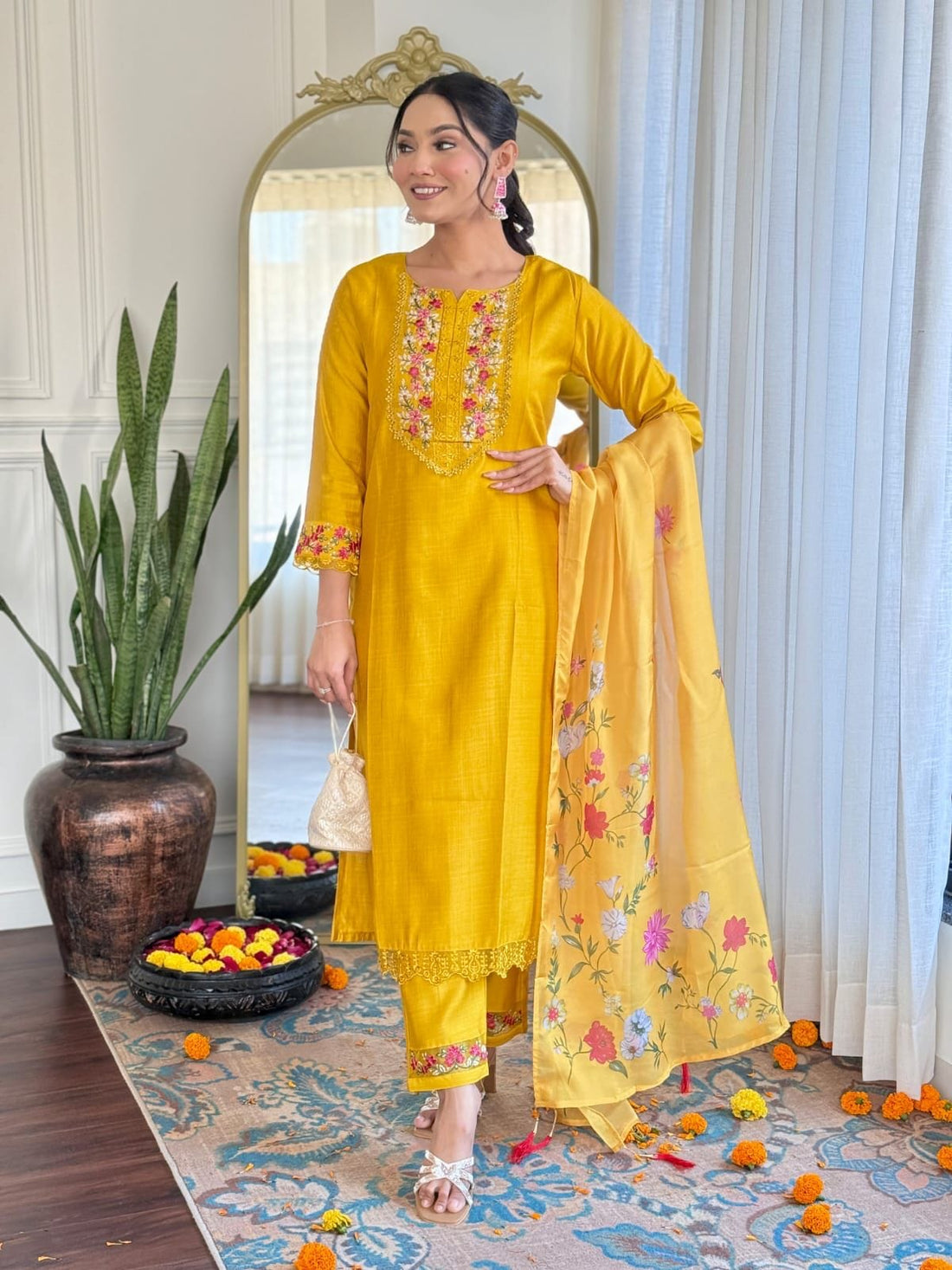 Punjabi Collection "Gwendali" - Jaune moutarde