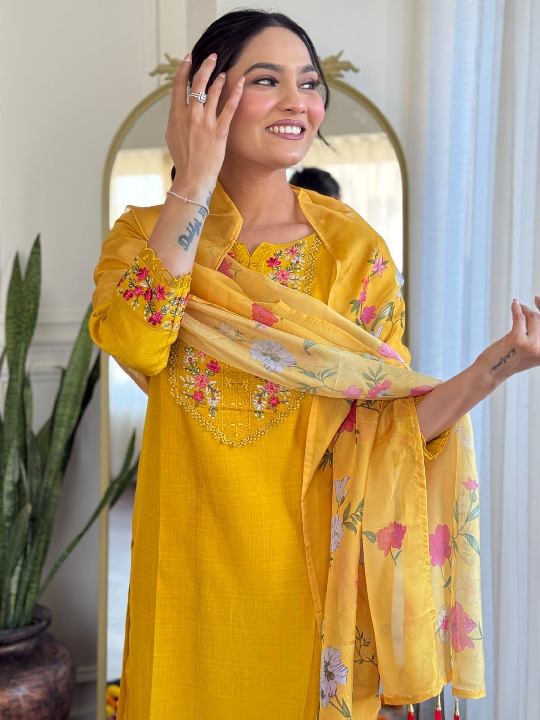 Punjabi Collection "Gwendali" - Jaune moutarde